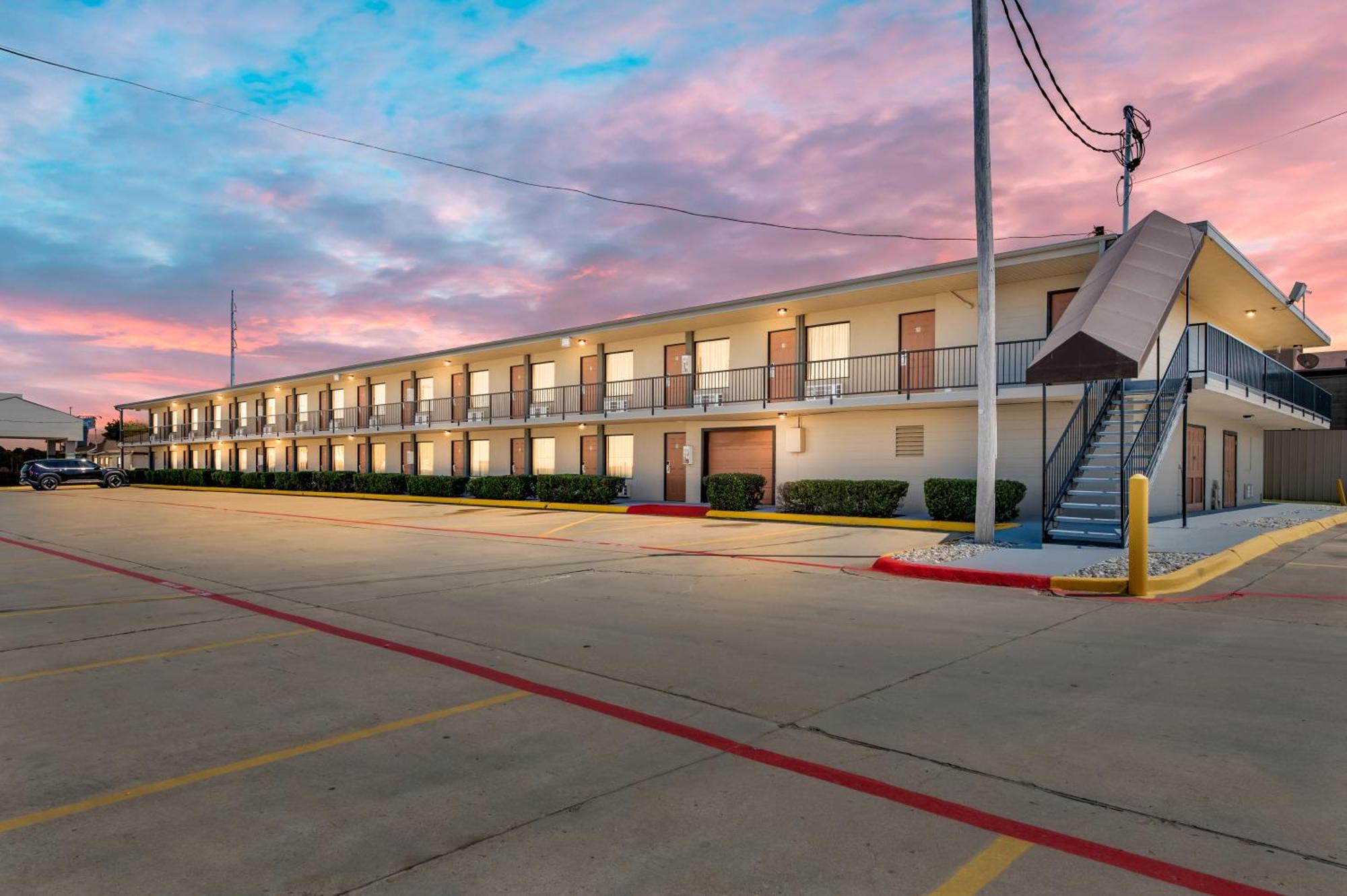 Econo Lodge Texarkana I-30 Buitenkant foto