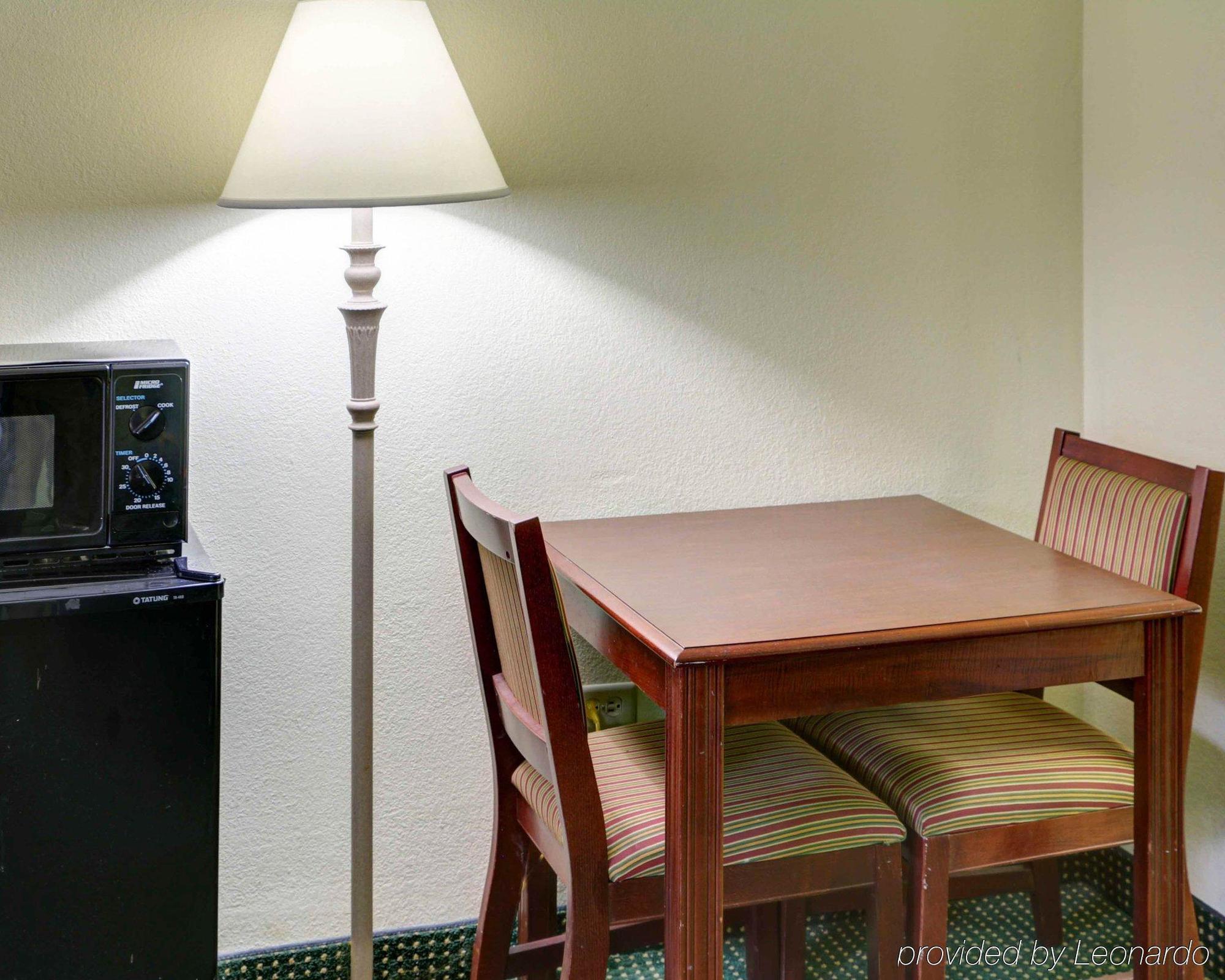 Econo Lodge Texarkana I-30 Buitenkant foto